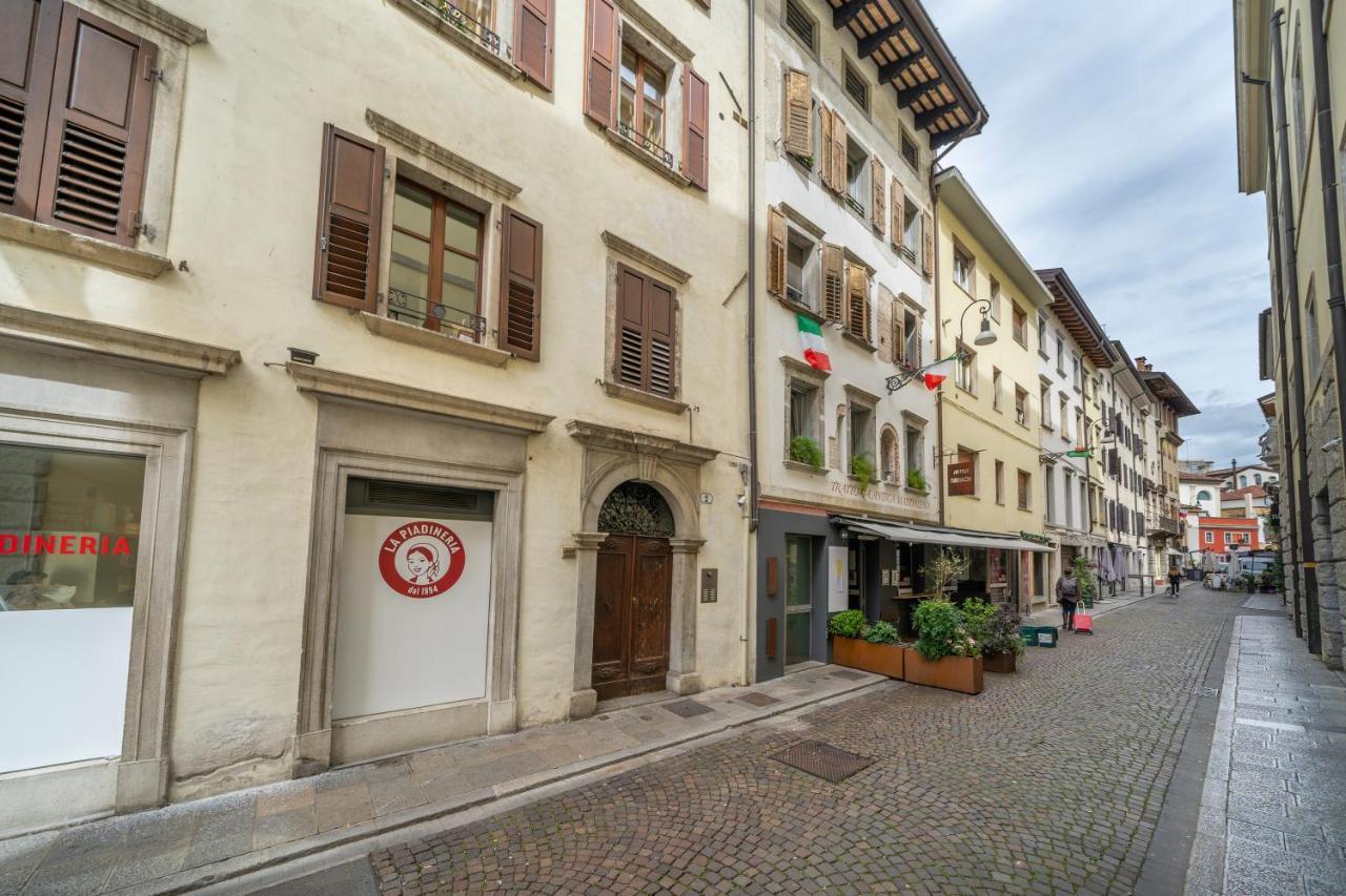 Vista Matteotti- Udine Center Apartment エクステリア 写真
